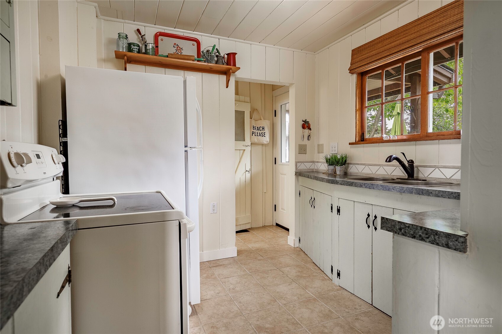 4803 Cedar Lane