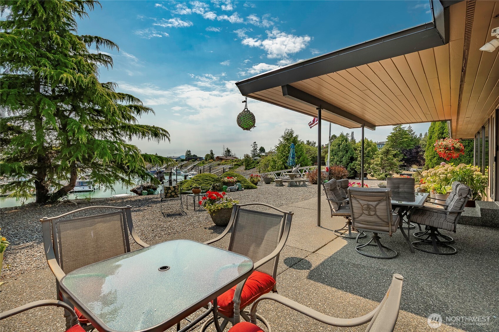 5575 Coquitlam Drive