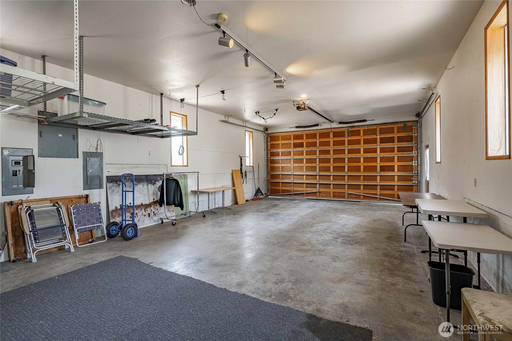 5575 Coquitlam Drive