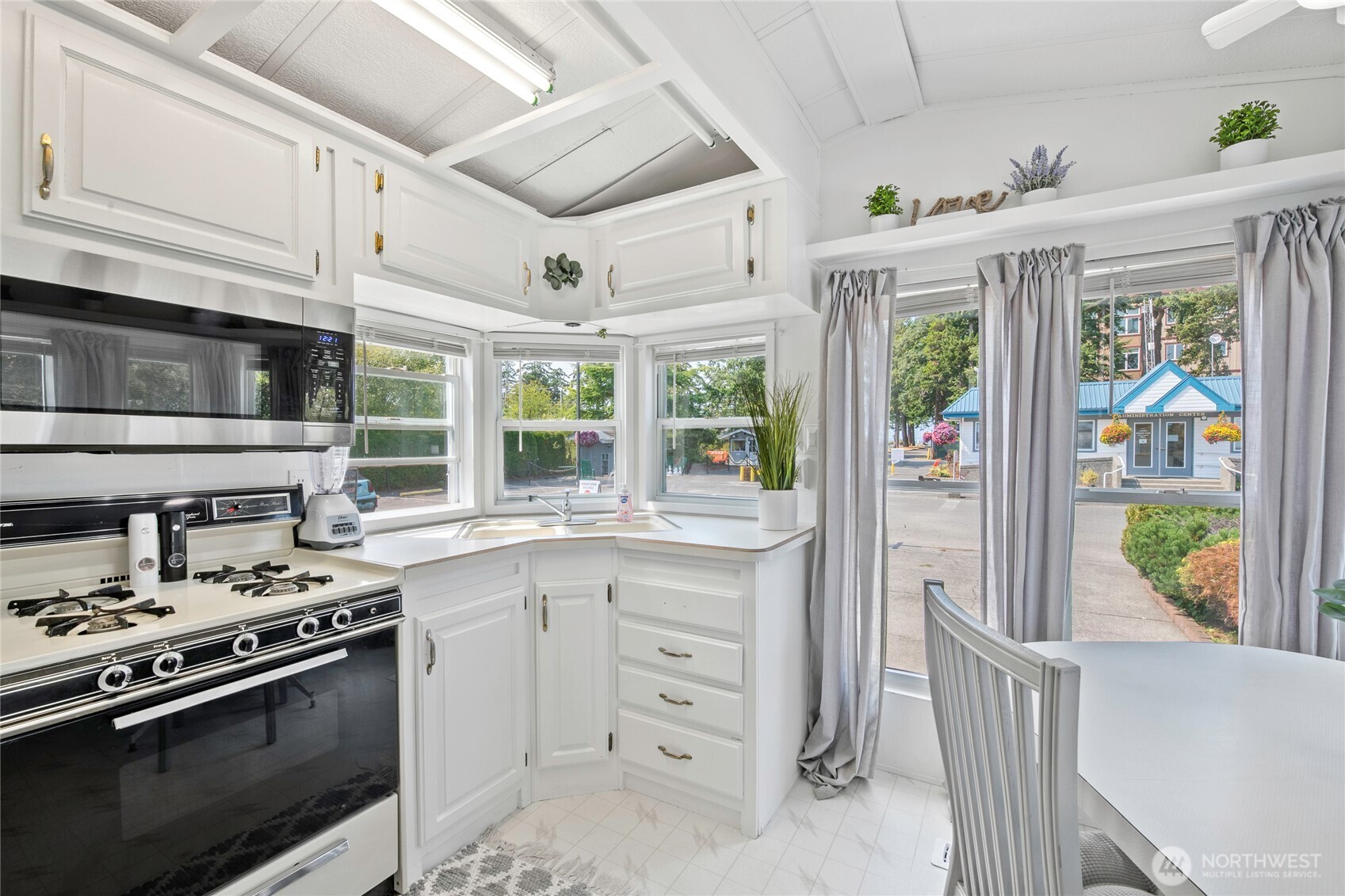 7704 Birch Bay Drive Unit: 0101