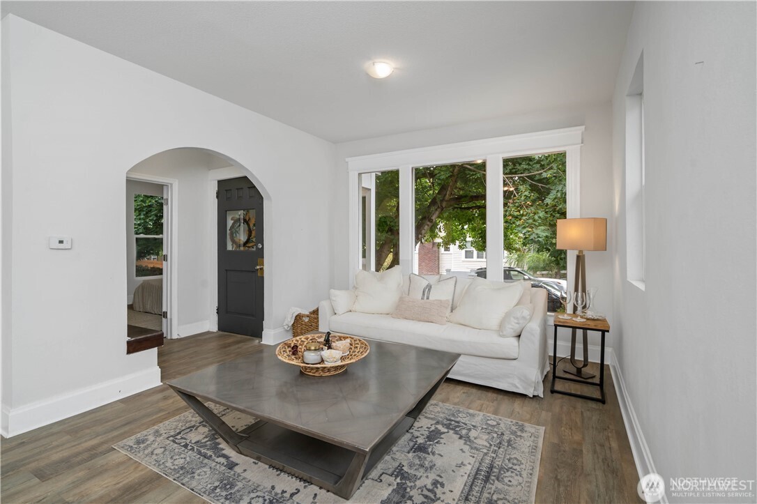 1305 NE 55th Street