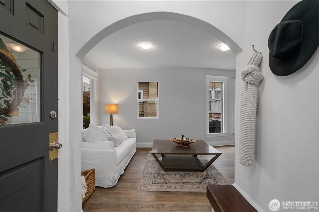 1305 NE 55th Street
