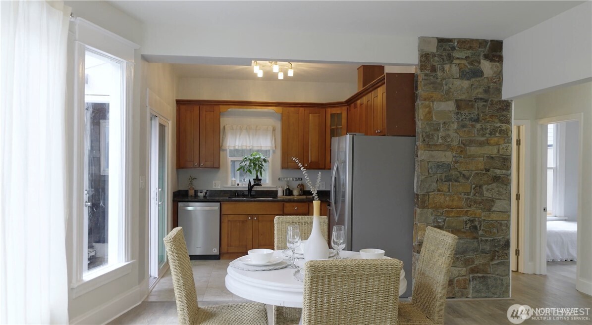 1305 NE 55th Street