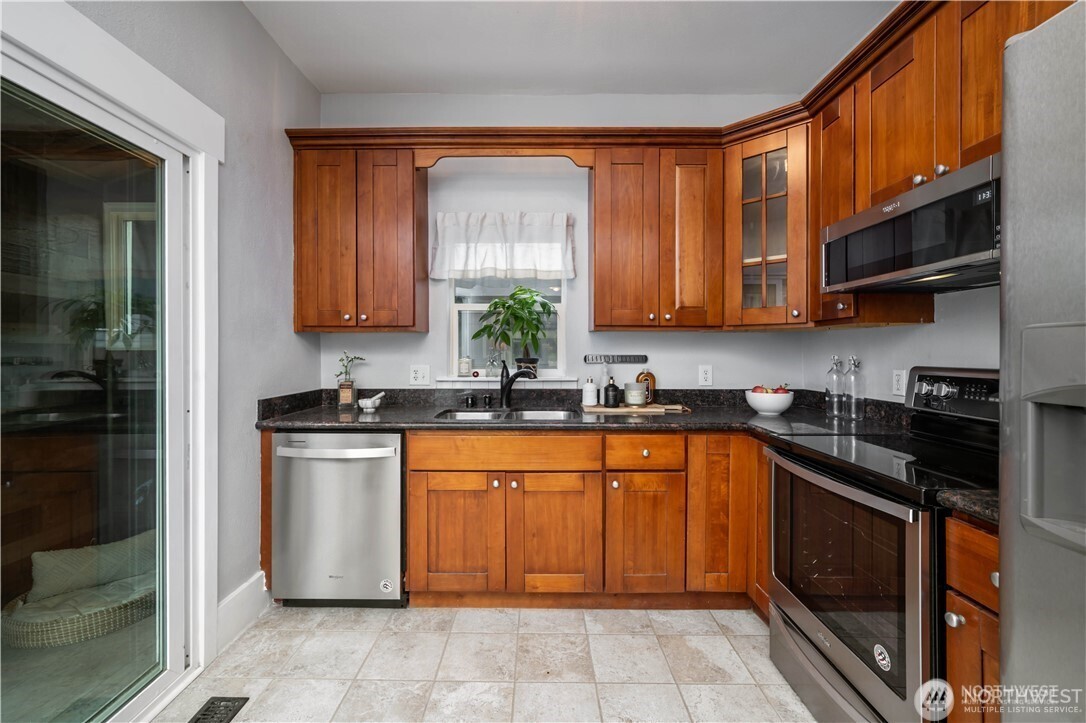 1305 NE 55th Street