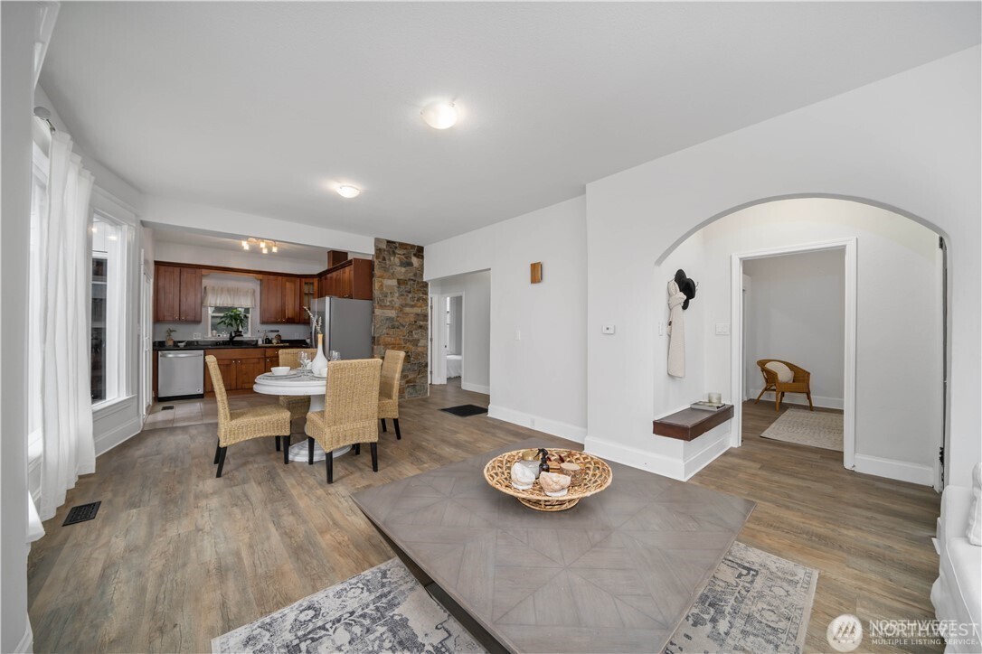 1305 NE 55th Street