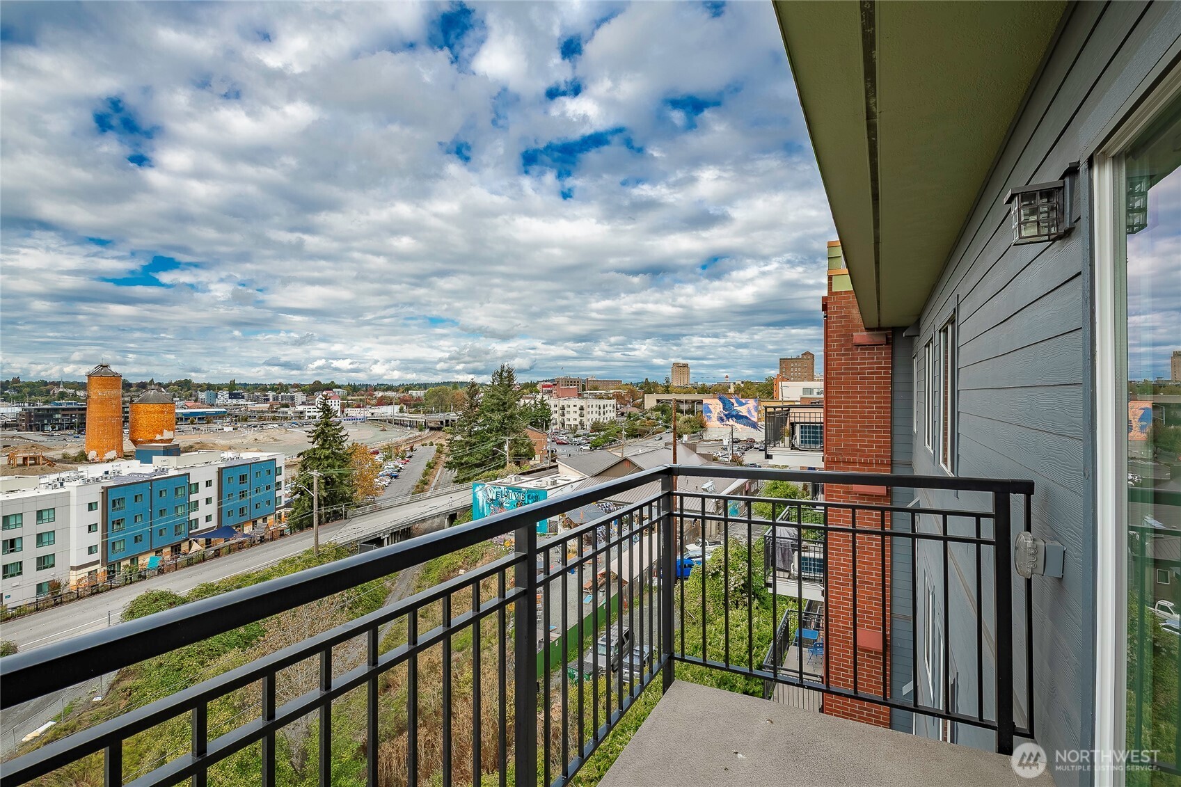 1015 Railroad Avenue Unit: 502