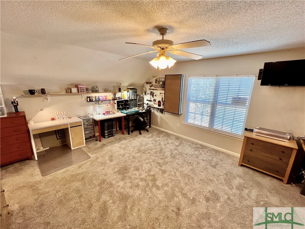 432 Roberts Way