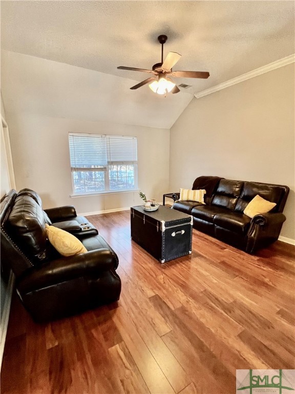432 Roberts Way