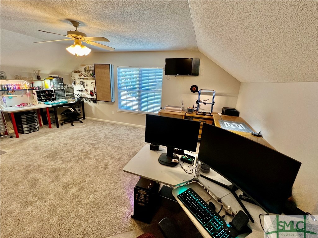 432 Roberts Way