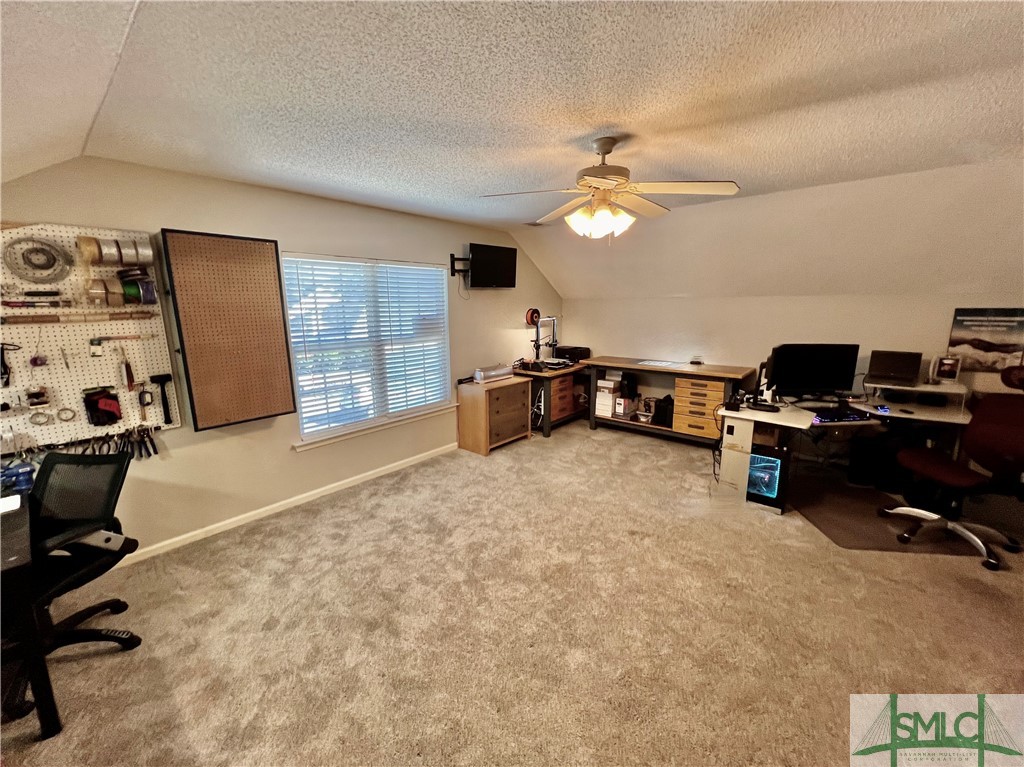 432 Roberts Way