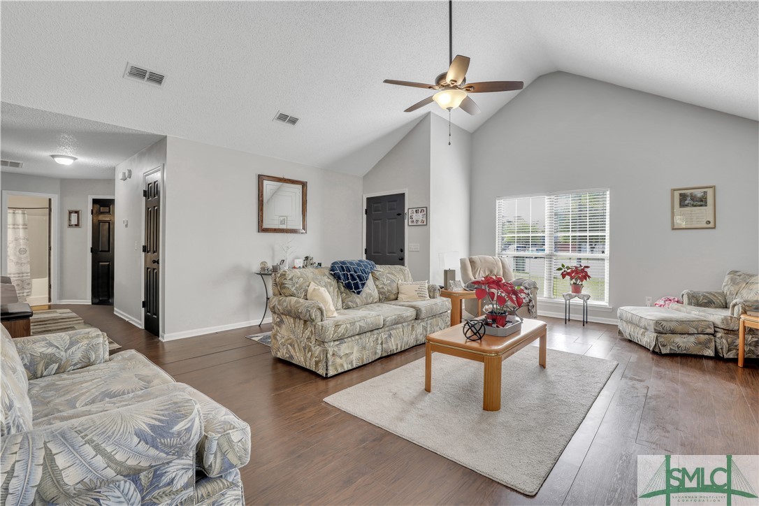 407 Manta Cove