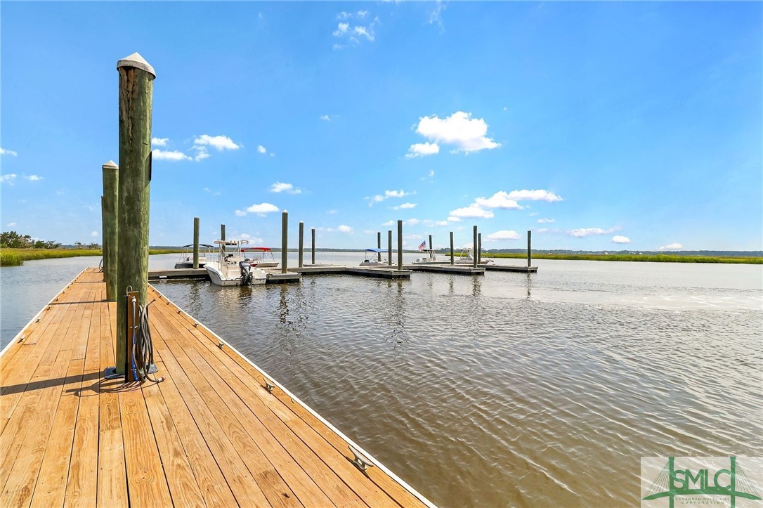 105 Oak Ridge Circle