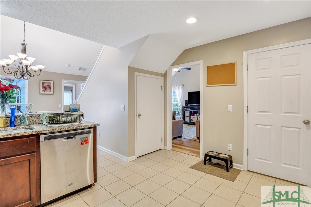 105 Oak Ridge Circle