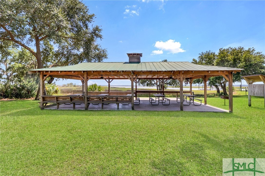 105 Oak Ridge Circle