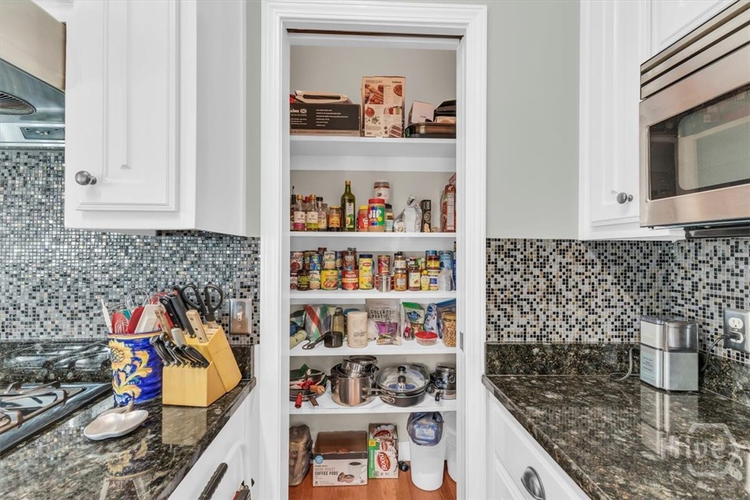 1039 Shell Point Cove Road NE