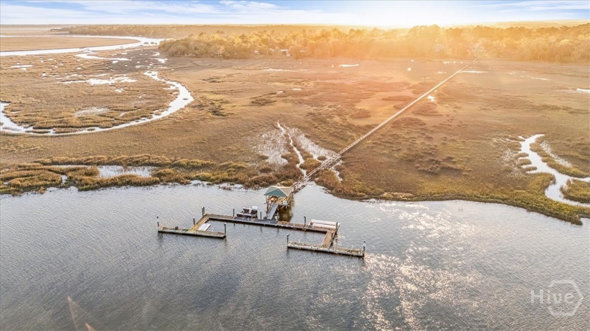 1039 Shell Point Cove Road NE