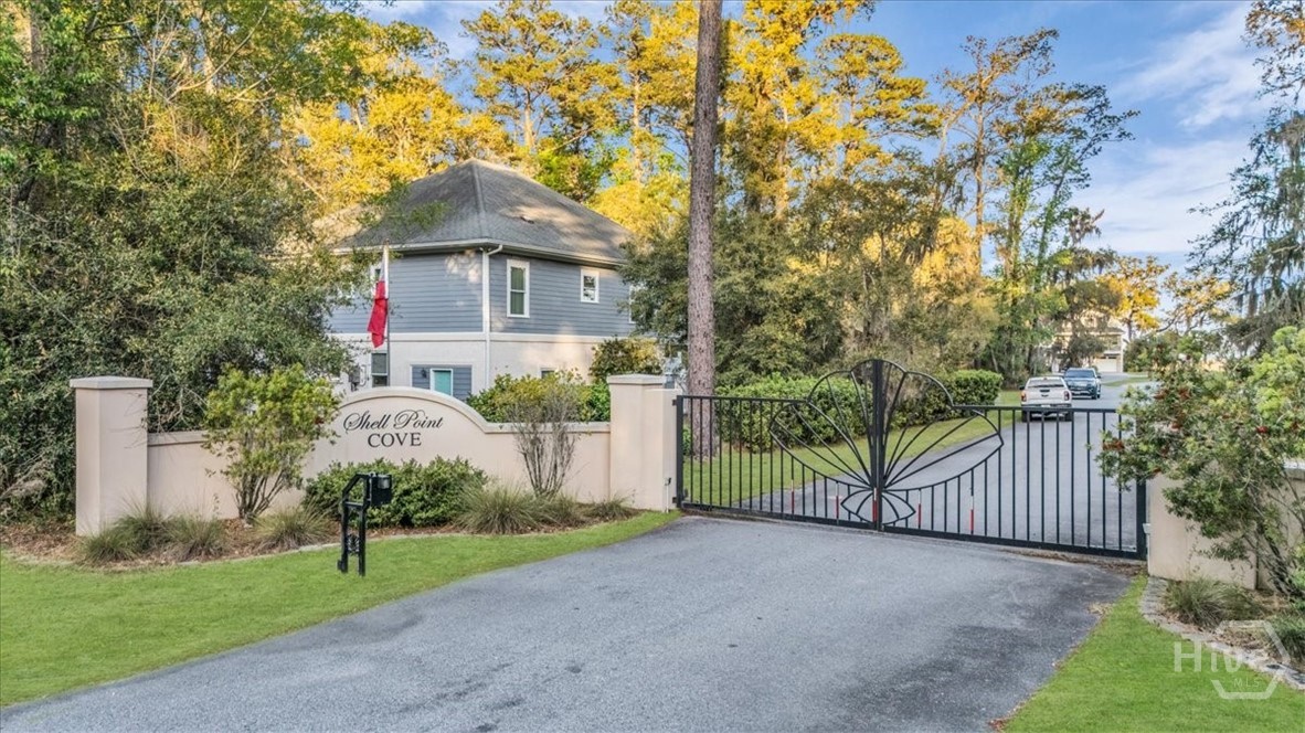 1039 Shell Point Cove Road NE