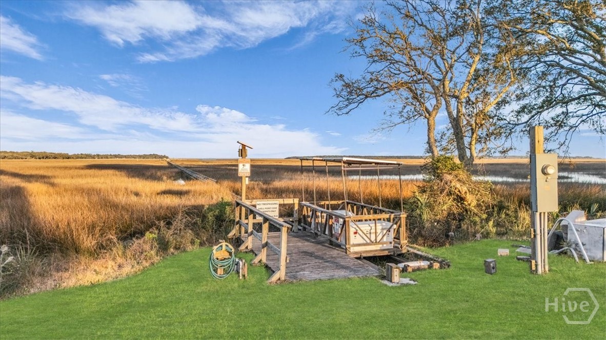 1039 Shell Point Cove Road NE