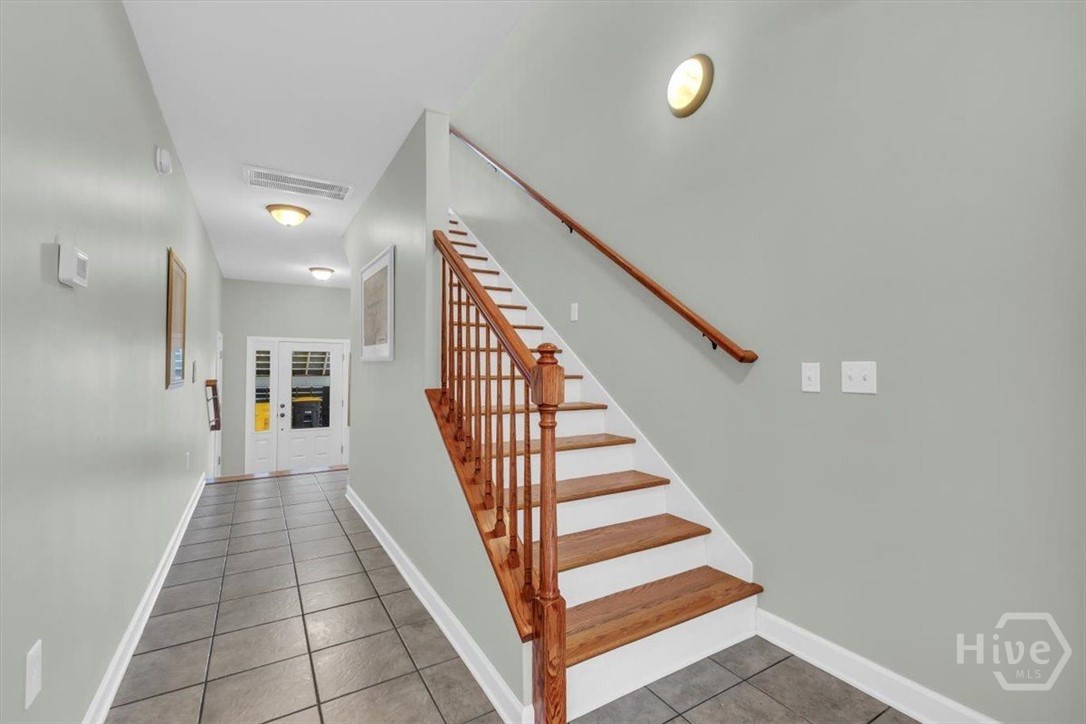 1039 Shell Point Cove Road NE
