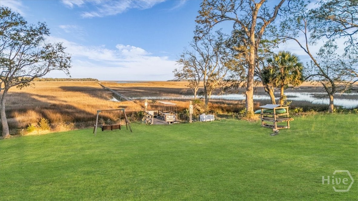 1039 Shell Point Cove Road NE