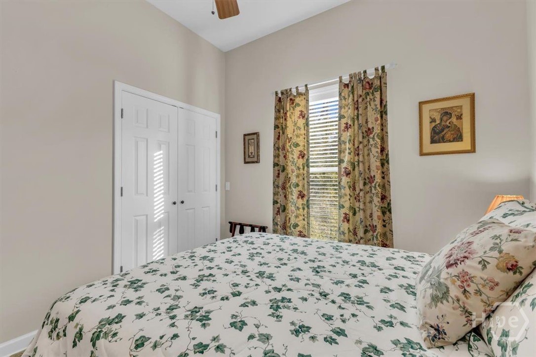 1039 Shell Point Cove Road NE