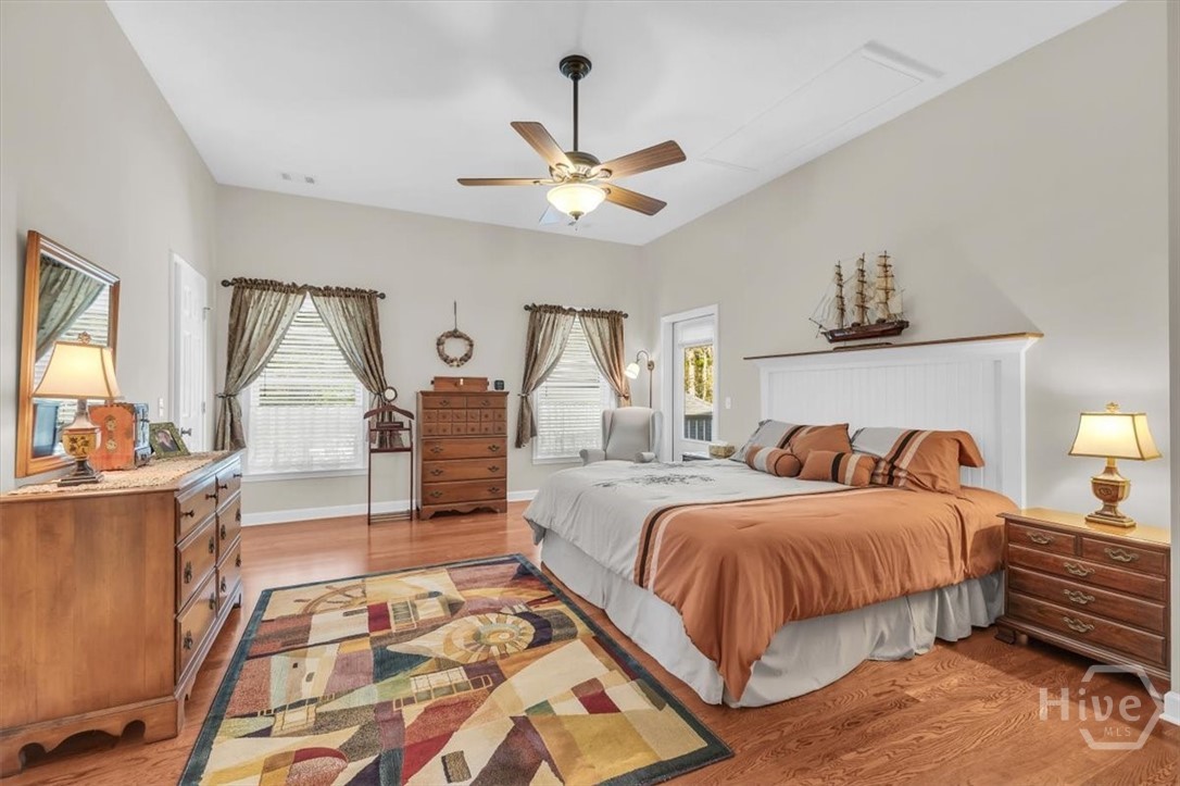 1039 Shell Point Cove Road NE