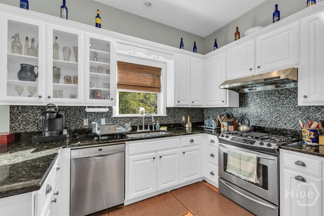 1039 Shell Point Cove Road NE