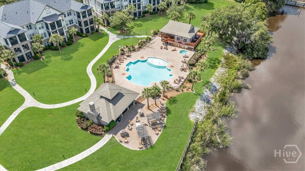 1003 River Oaks Drive