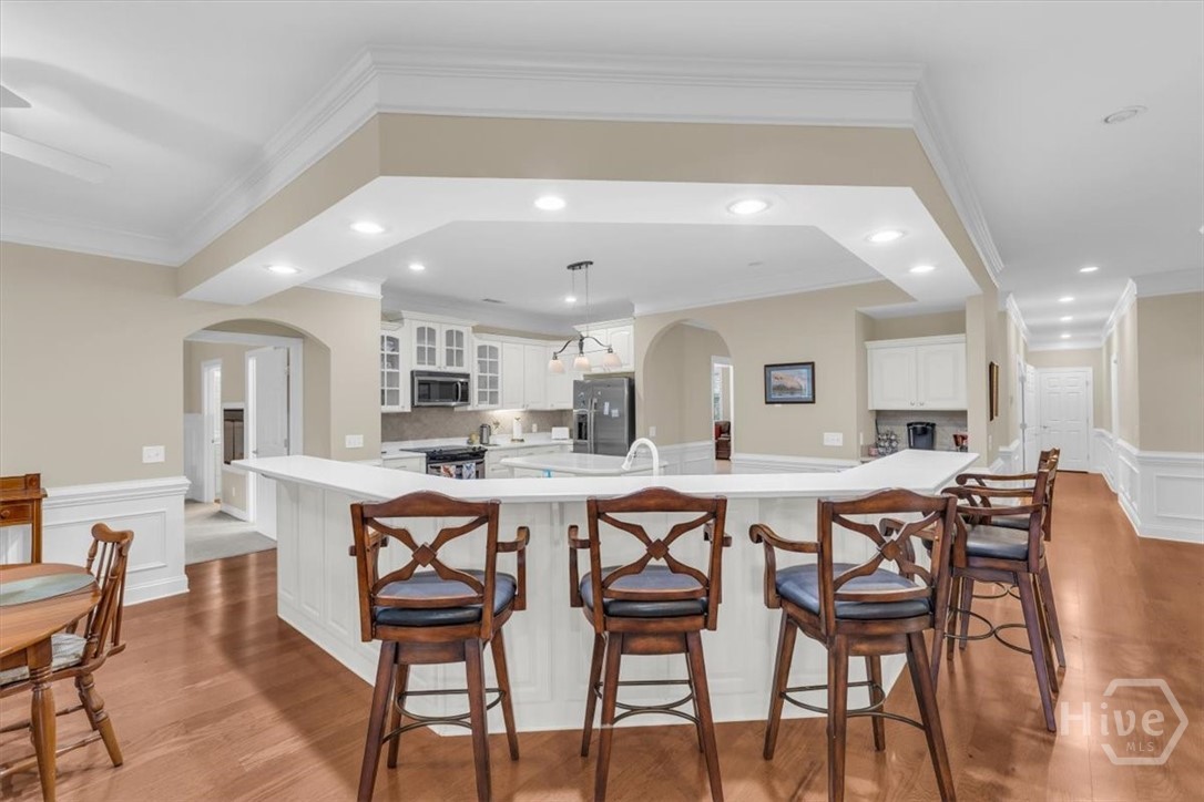 1003 River Oaks Drive