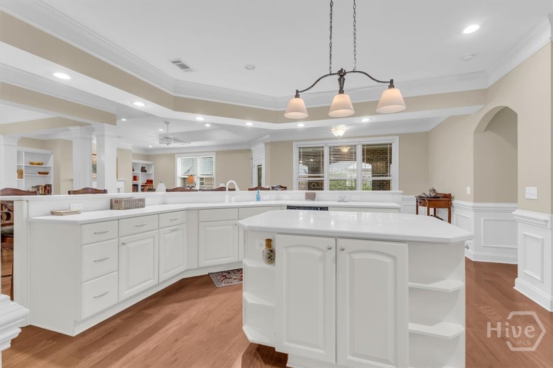 1003 River Oaks Drive