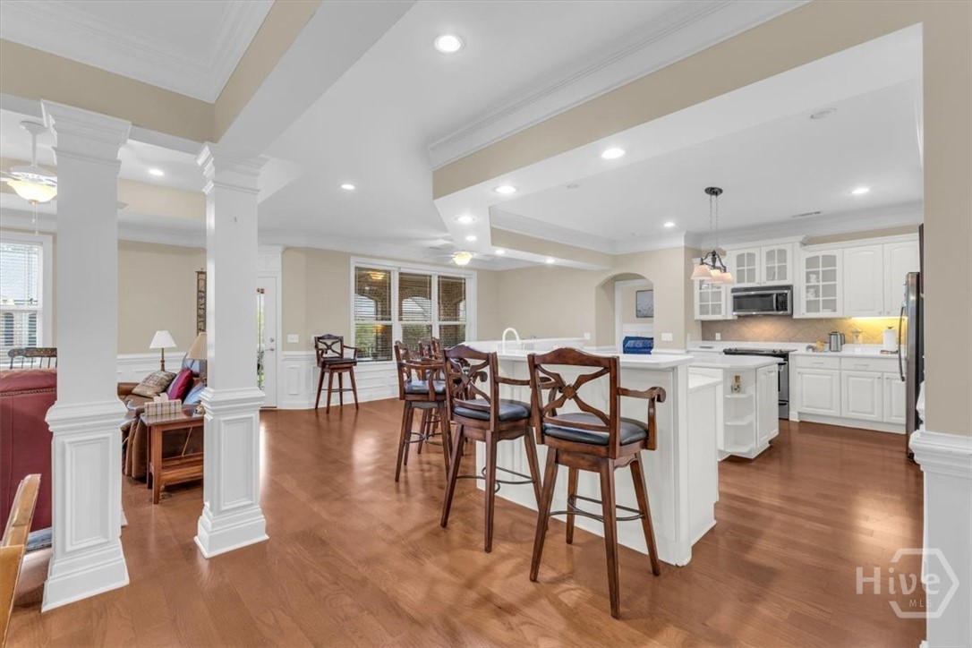 1003 River Oaks Drive