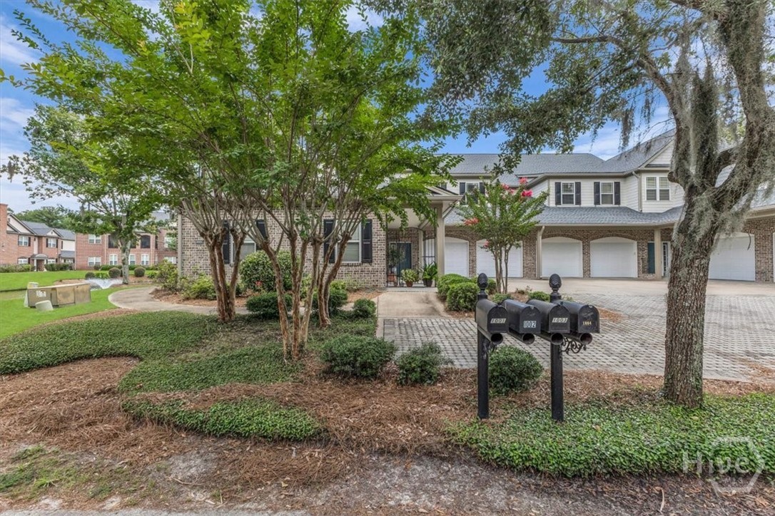 1003 River Oaks Drive