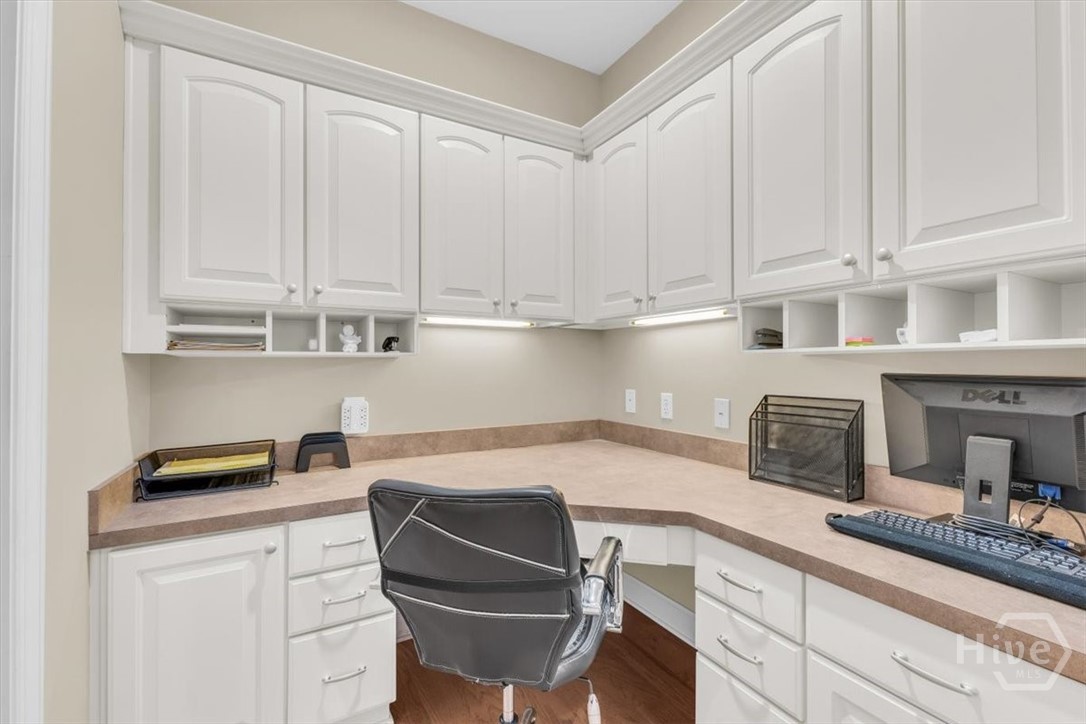 1003 River Oaks Drive