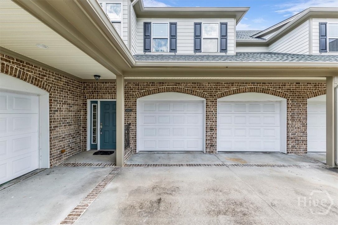1003 River Oaks Drive