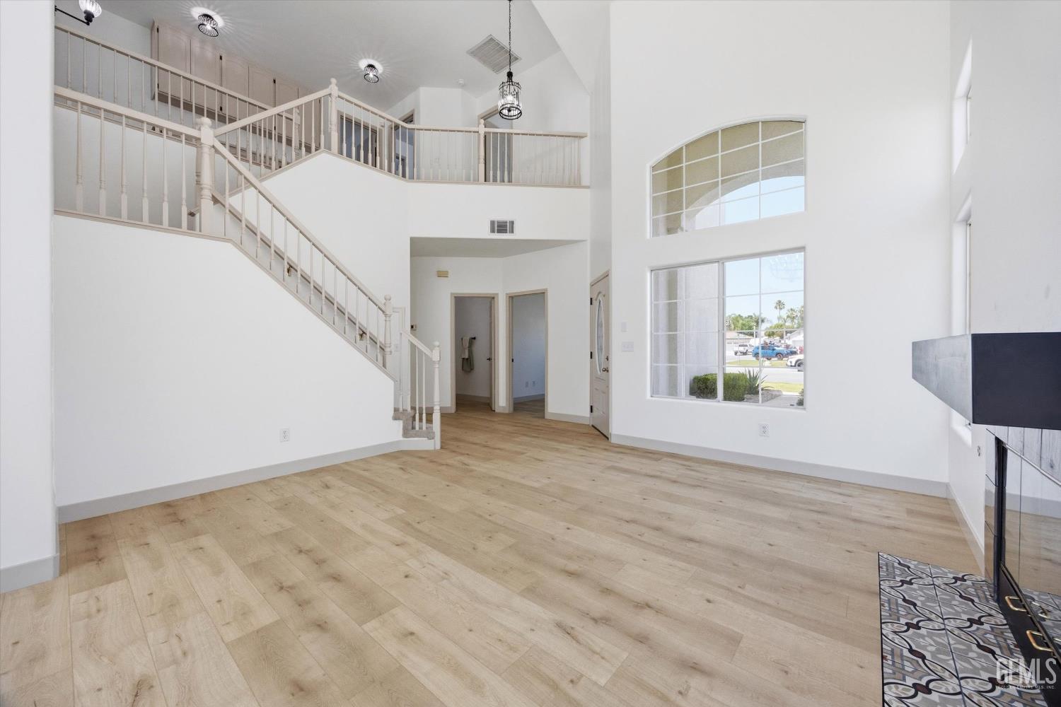 6105 Kettlerock Mountain Court