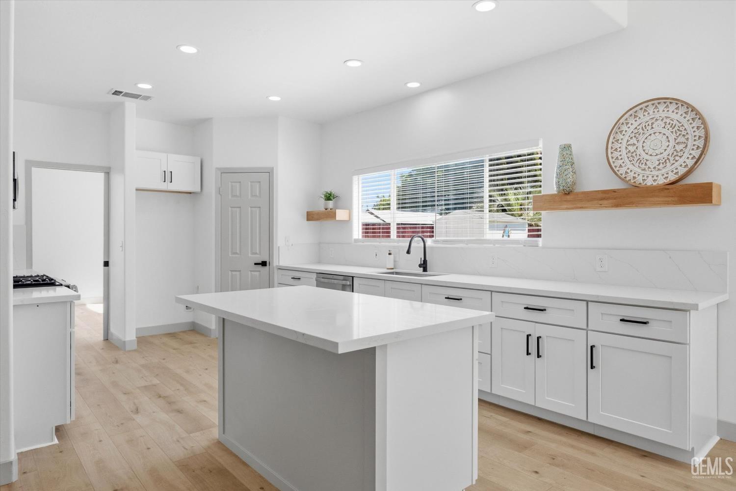 6105 Kettlerock Mountain Court