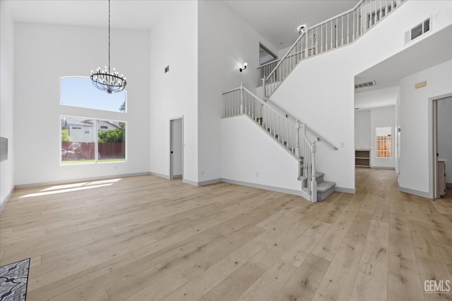 6105 Kettlerock Mountain Court