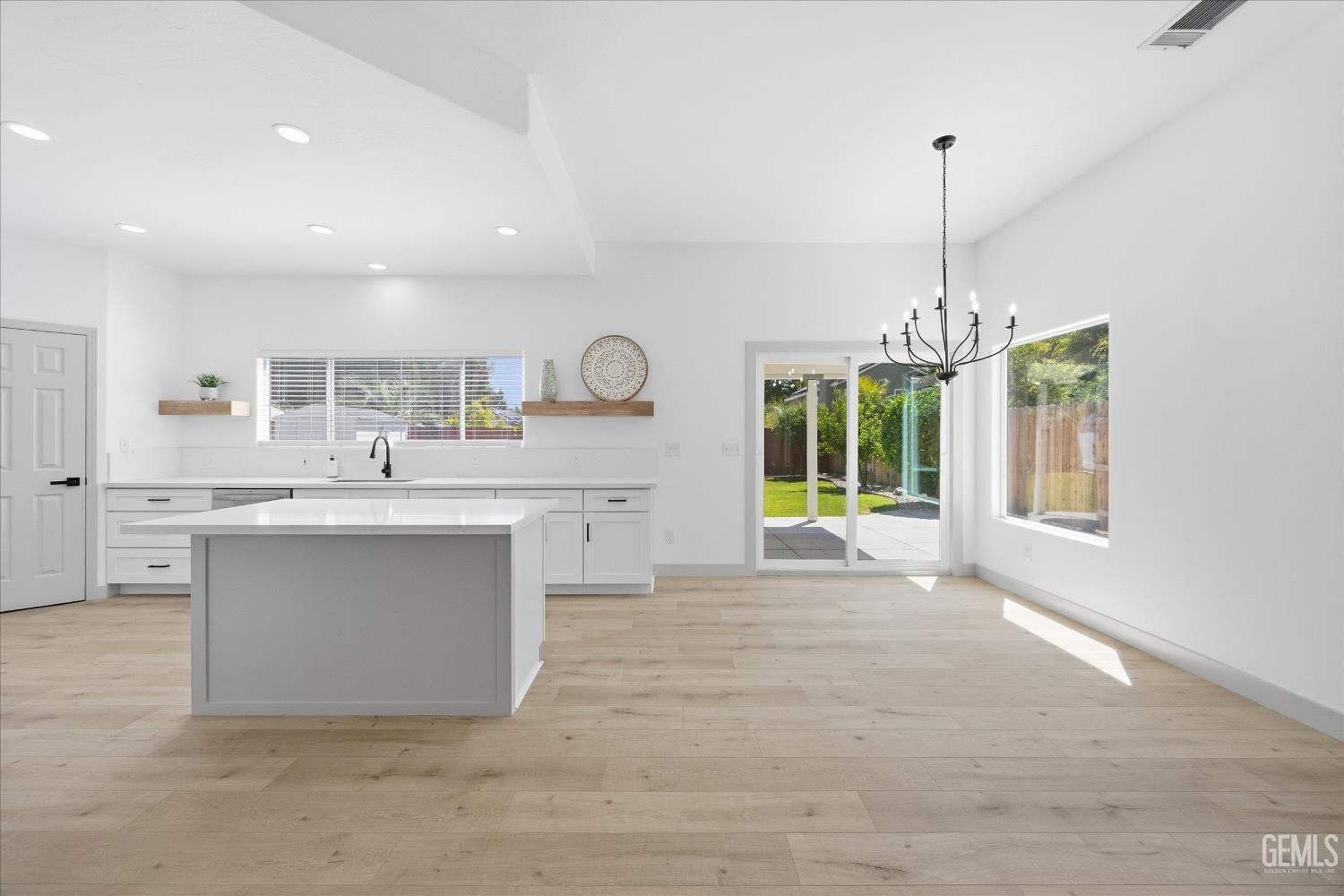 6105 Kettlerock Mountain Court
