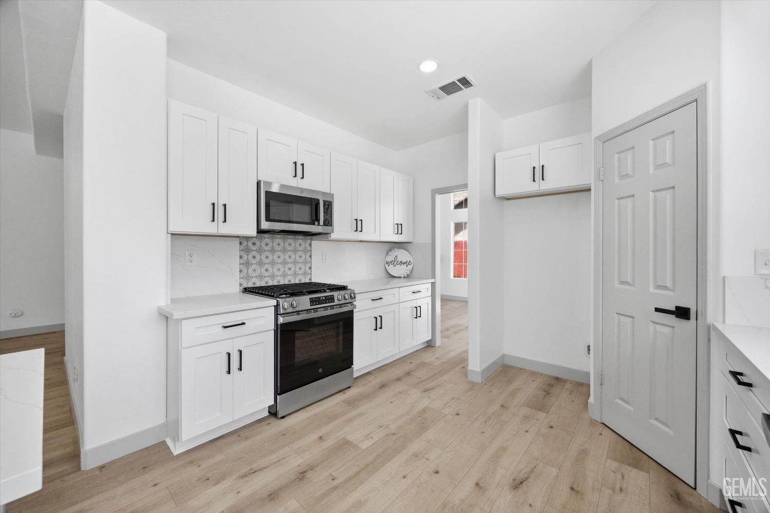 6105 Kettlerock Mountain Court