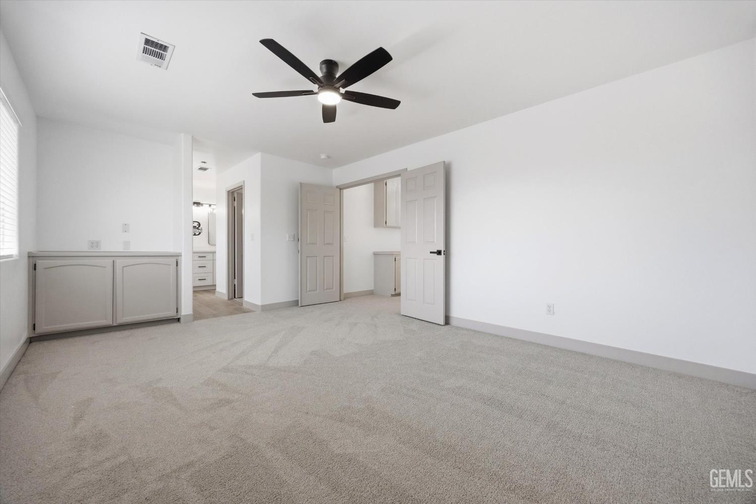 6105 Kettlerock Mountain Court