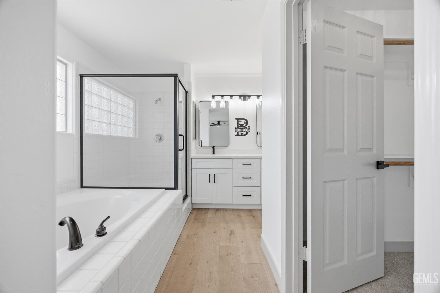 6105 Kettlerock Mountain Court