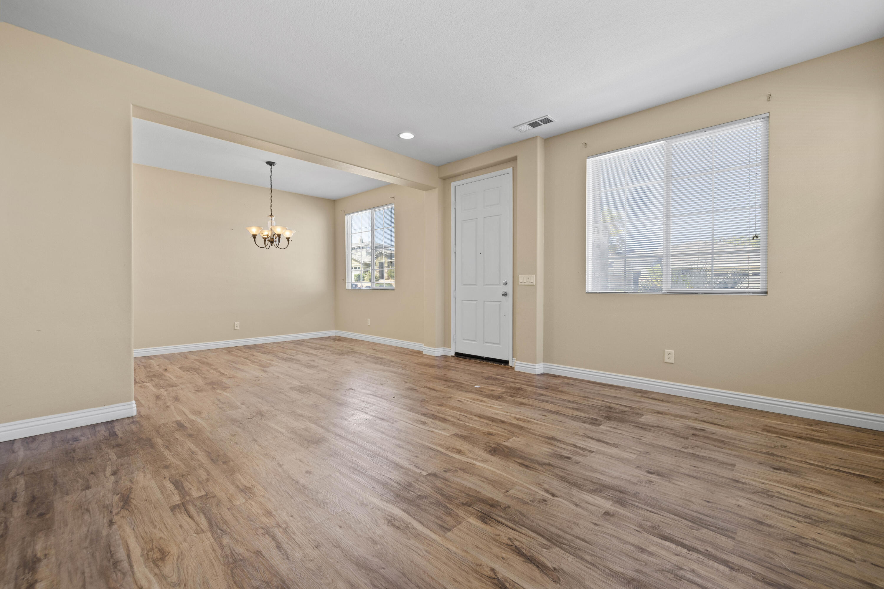 5080 Meadowsweet Dr Drive