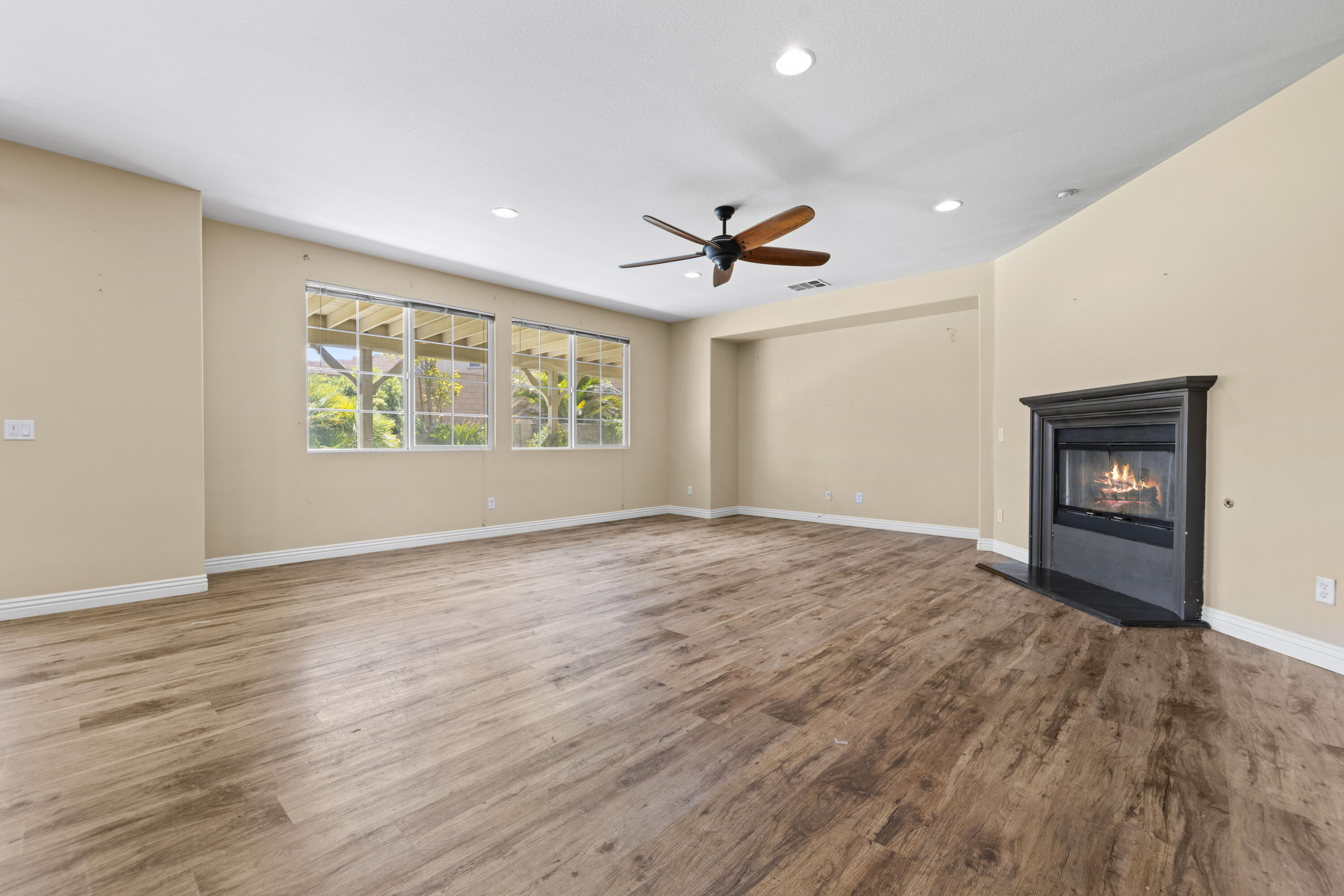 5080 Meadowsweet Dr Drive