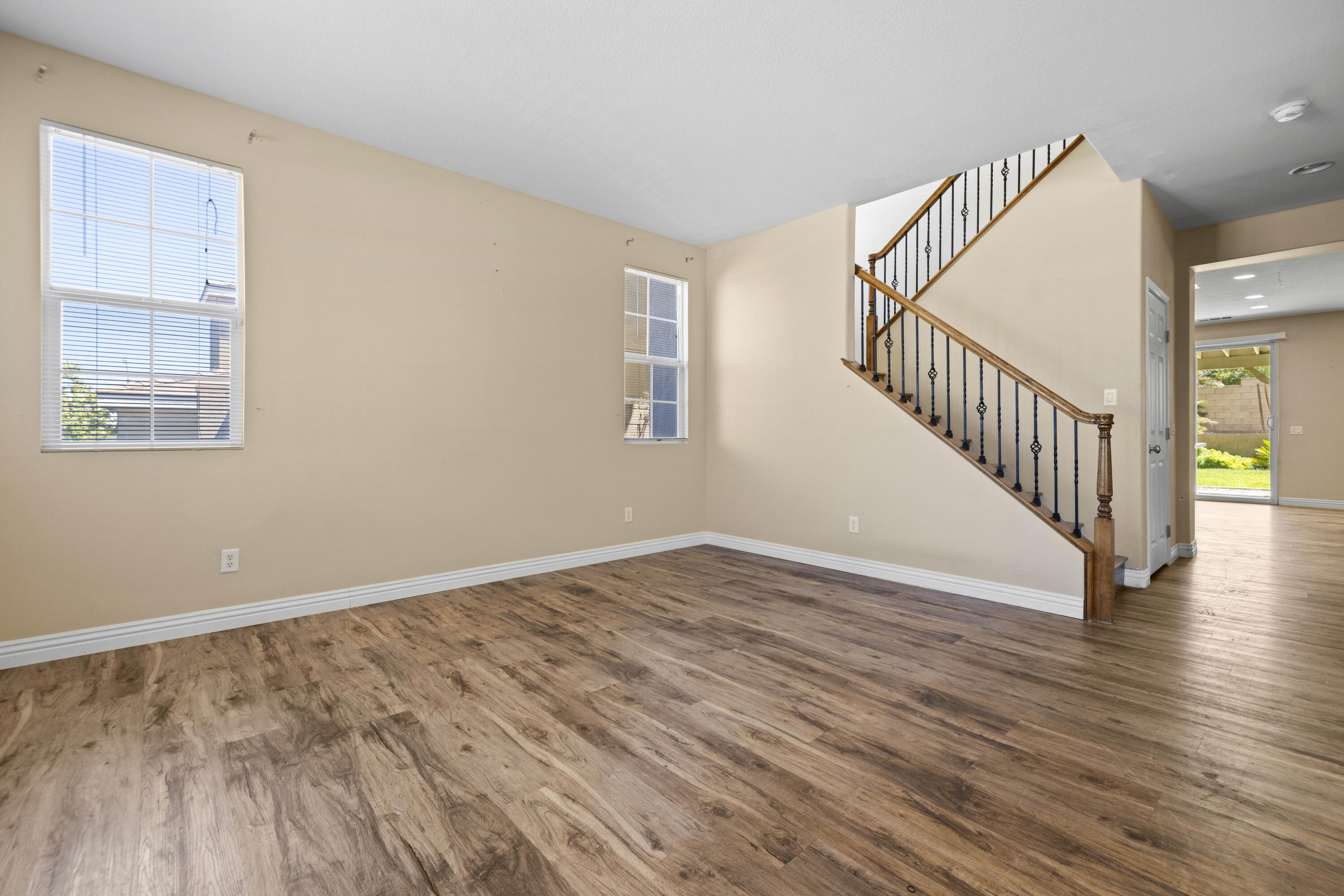 5080 Meadowsweet Dr Drive