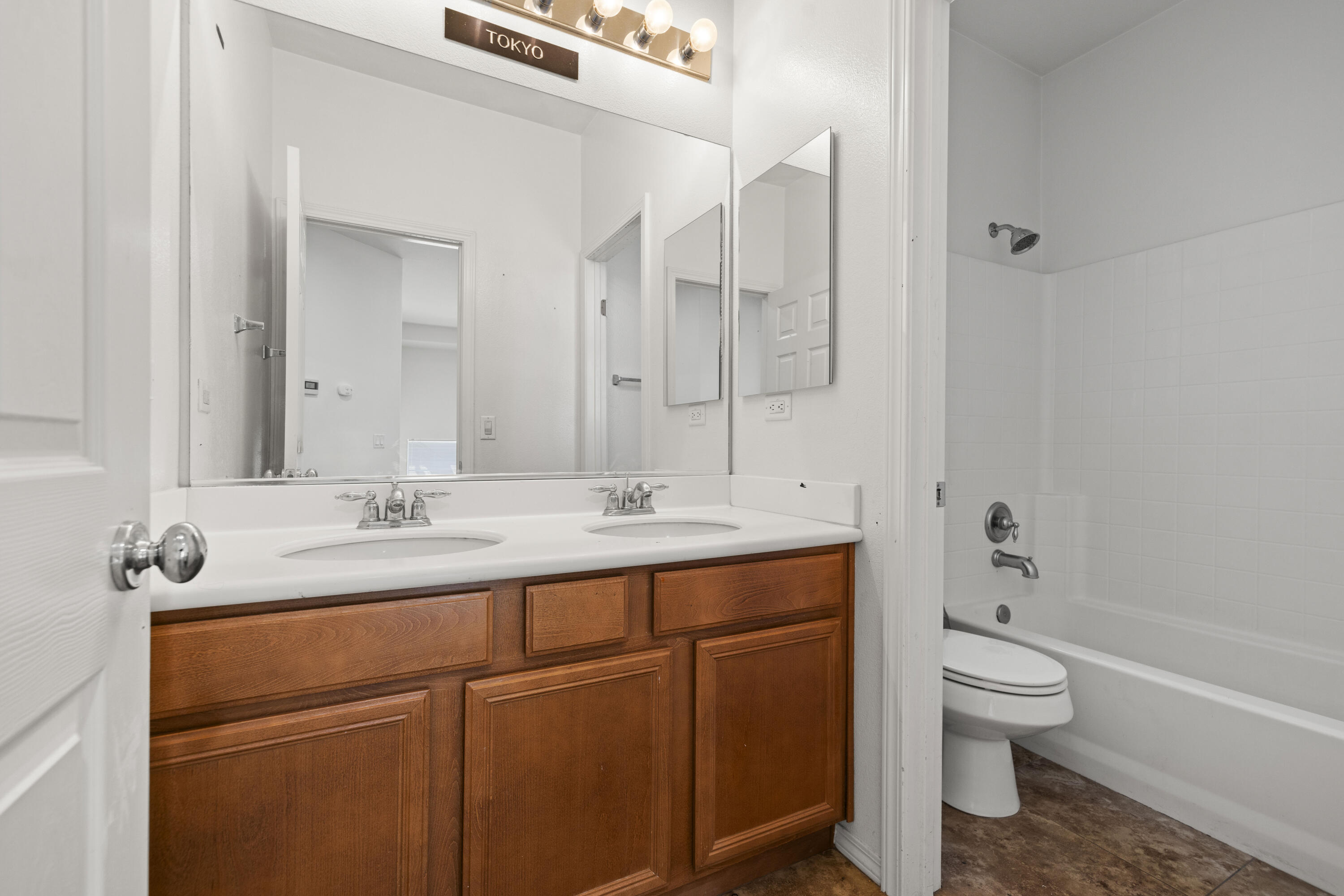 5080 Meadowsweet Dr Drive