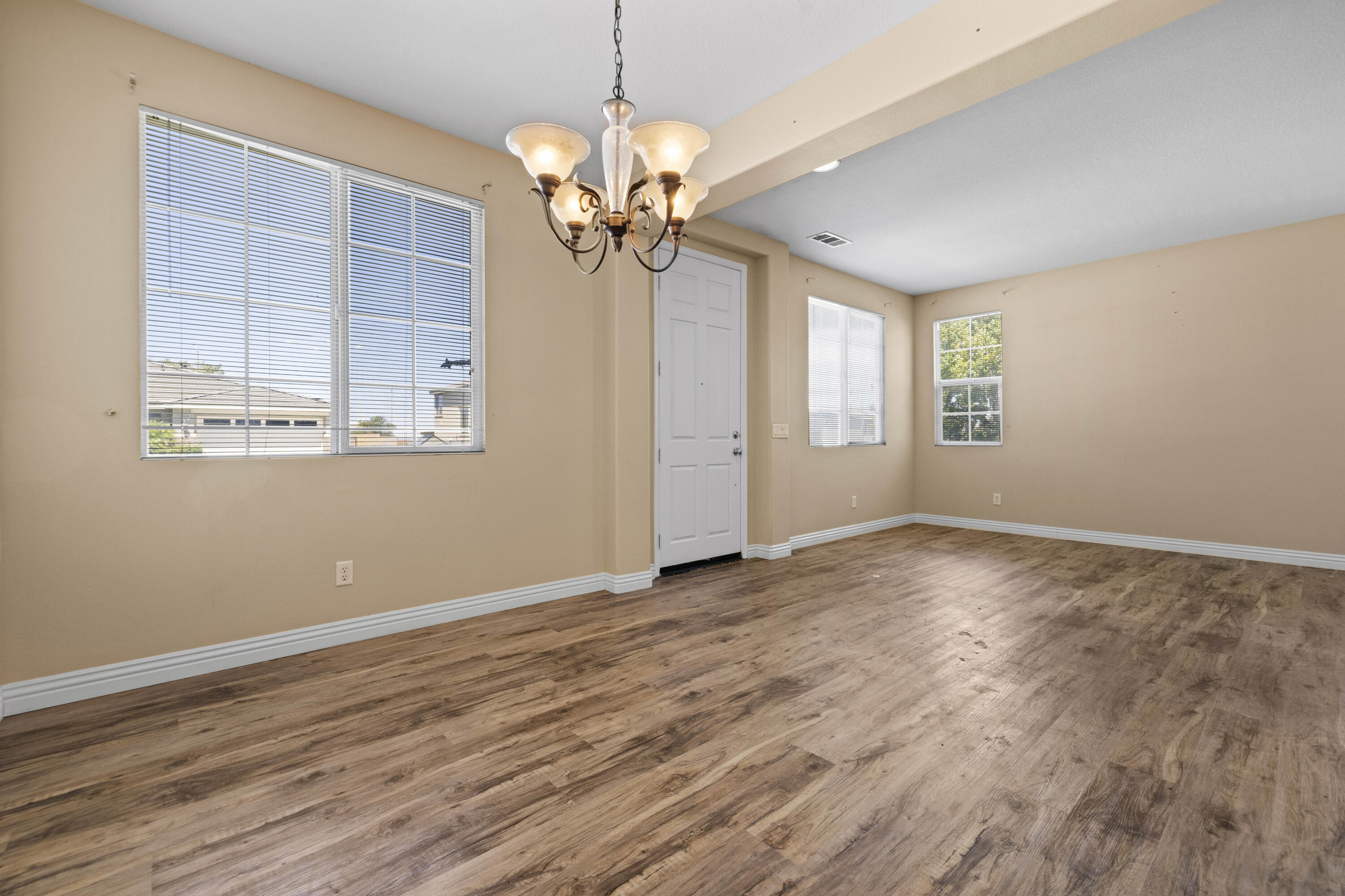 5080 Meadowsweet Dr Drive