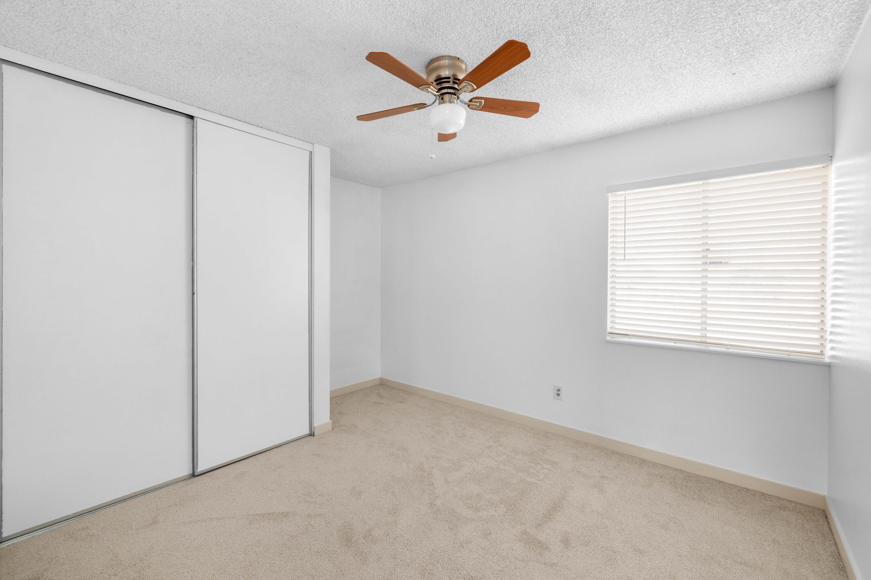2704 E Avenue R3