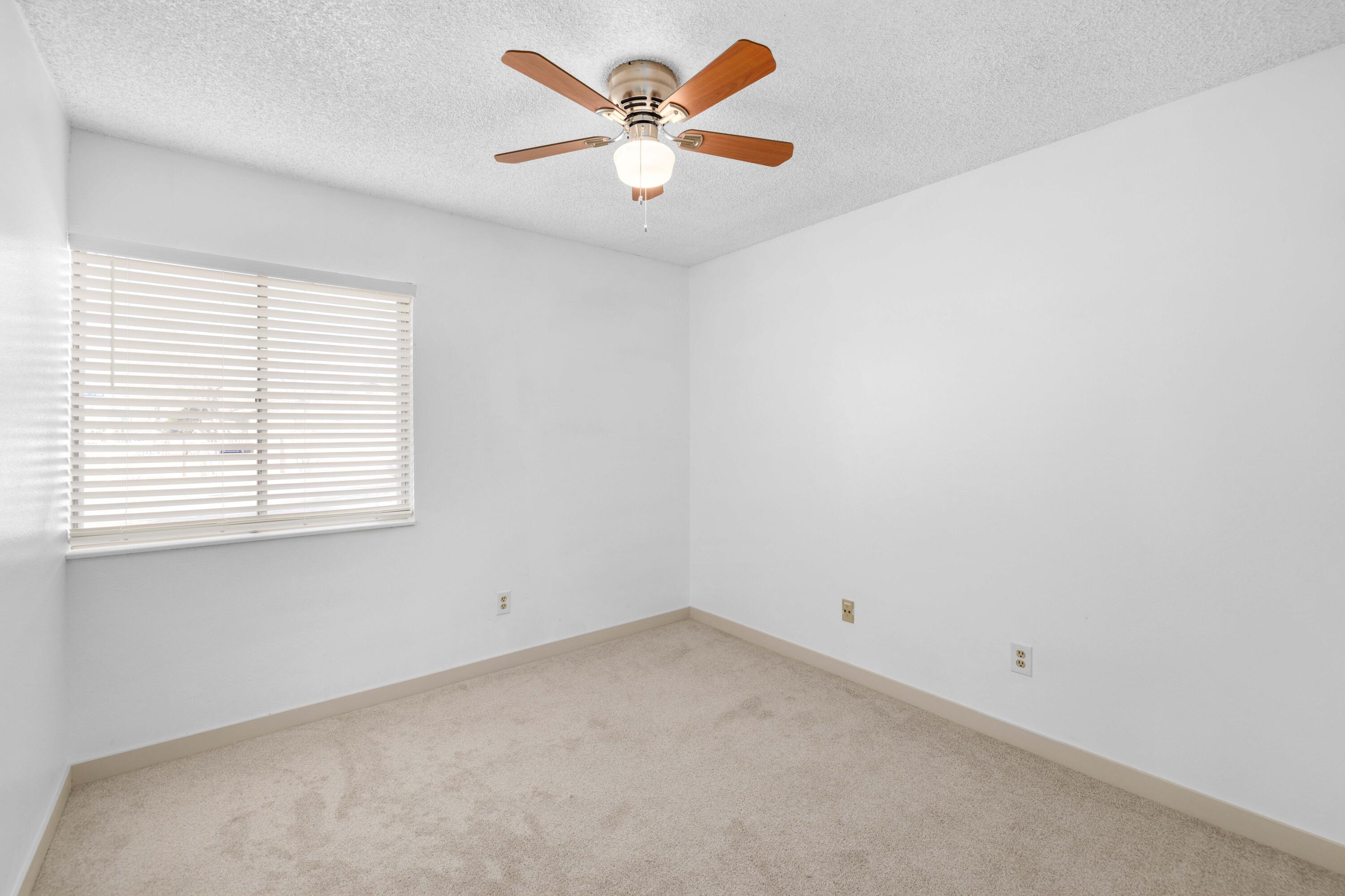 2704 E Avenue R3