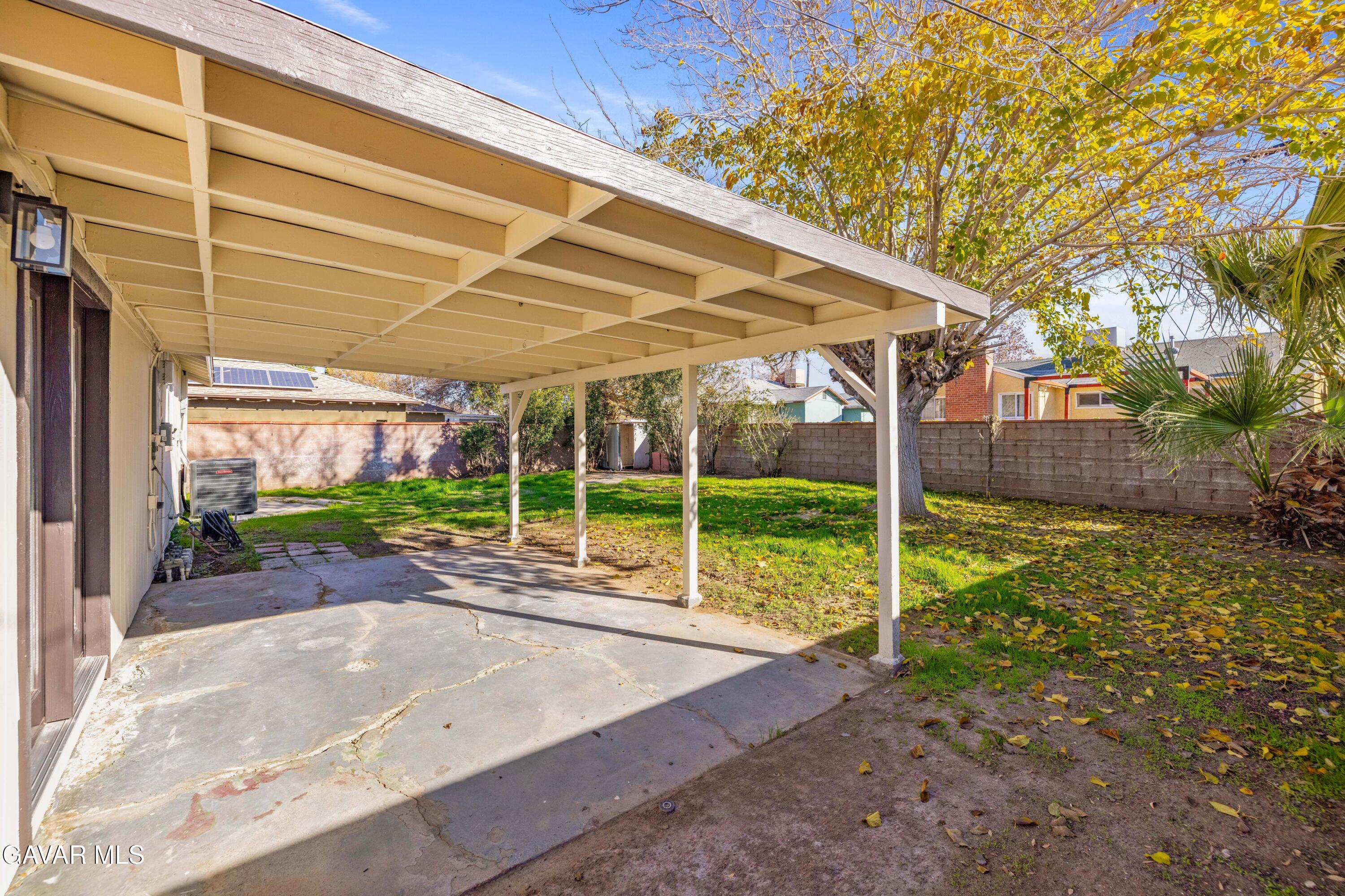 44054 Elm Avenue