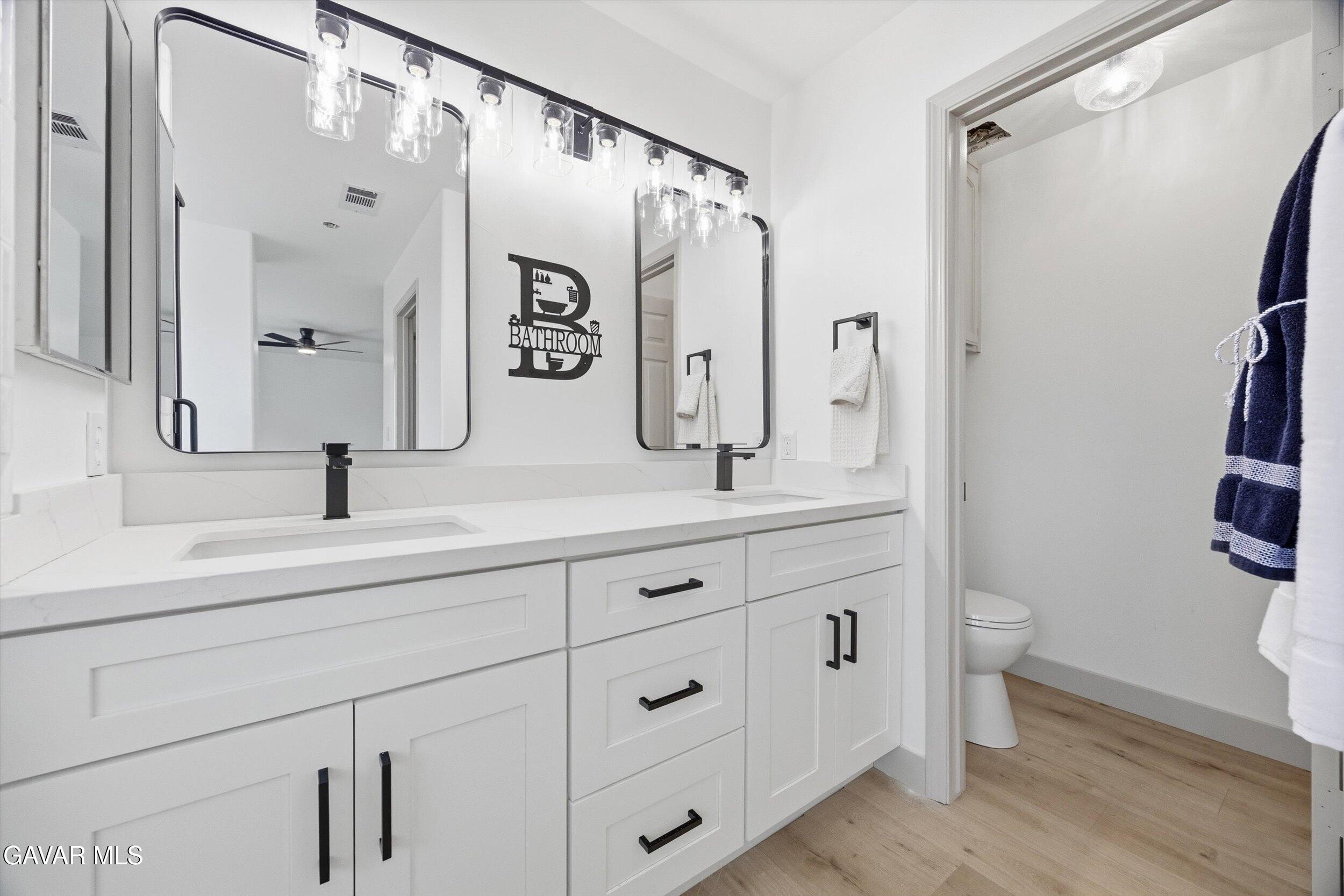 6105 Kettlerock Mountain Court